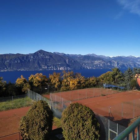 Park Hotel Jolanda San Zeno di Montagna Eksteriør billede