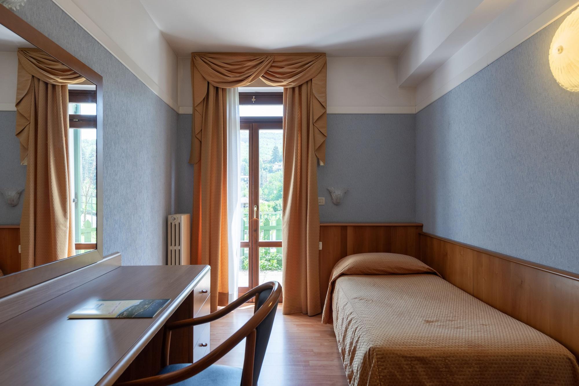 Park Hotel Jolanda San Zeno di Montagna Eksteriør billede