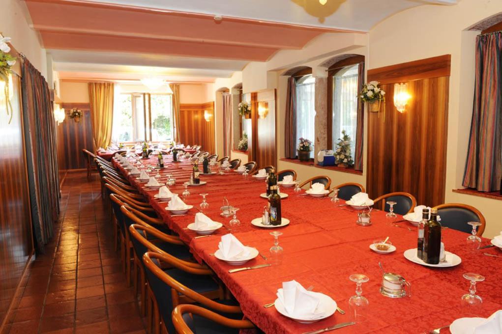 Park Hotel Jolanda San Zeno di Montagna Eksteriør billede